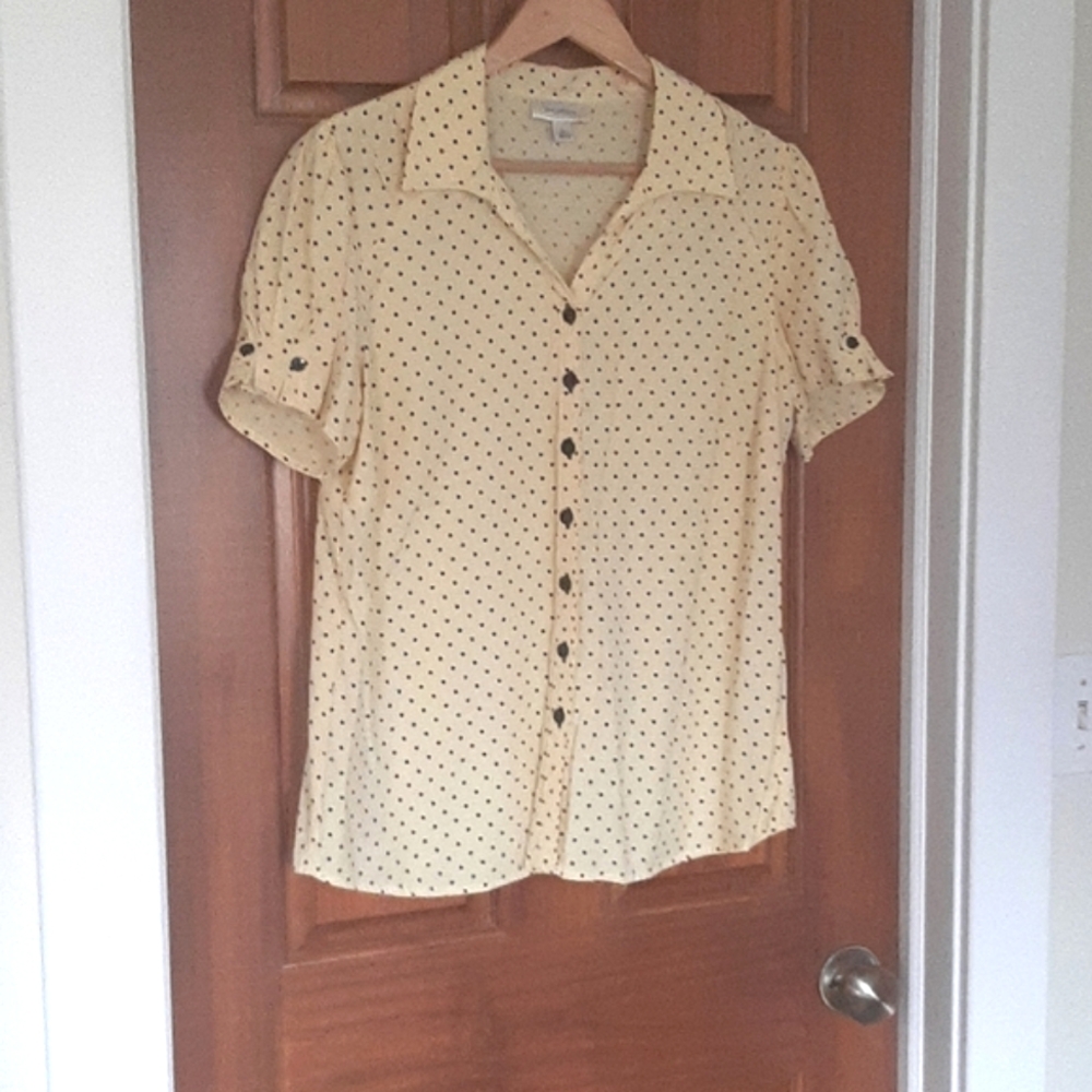 DRESS BARN Polka-dot buttercup yellow blouse